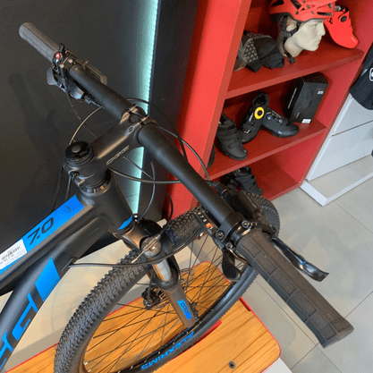 Bicicleta Oggi Big Wheel 7.0 Aro 29 Alivio 18v 2022 Preto e Azul
