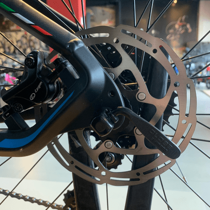 Bicicleta Oggi Big Wheel 7.0 Aro 29 Alivio 18v 2022 Preto e Azul