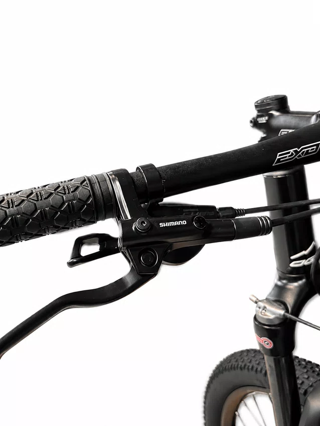 Bicicleta Oggi Big Wheel 7.1 Aro 29 Cues 10v 2026 Preto, Laranja e Cinza