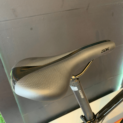 Bicicleta Oggi Big Wheel 7.1 Aro 29 Deore 18v 2022 Preto e Laranja e Verde
