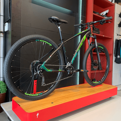 Bicicleta Oggi Big Wheel 7.1 Aro 29 Deore 18v 2022 Preto e Verde