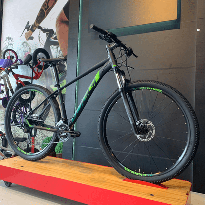 Bicicleta Oggi Big Wheel 7.1 Aro 29 Deore 18v 2022 Preto e Verde