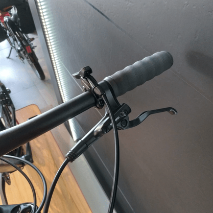 Bicicleta Oggi Big Wheel 7.2 Aro 29 Shimano Deore 11v 2022 Preto e Verde e Laranja