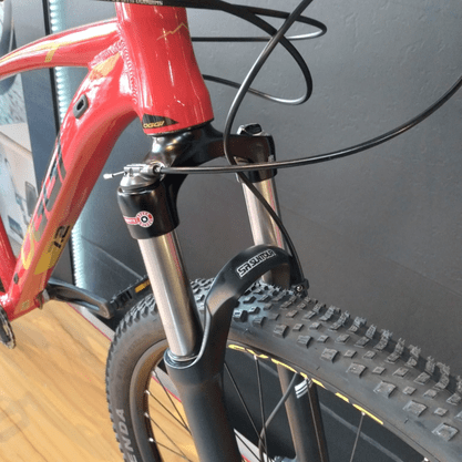 Bicicleta Oggi Big Wheel 7.2 Aro 29 Shimano Deore 11v 2022 Vermelho e Preto e Amarelo