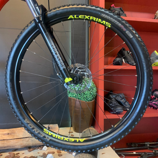 Bicicleta Oggi Big Wheel 7.2 Aro 29 Deore 12v Vermelha - Seminova