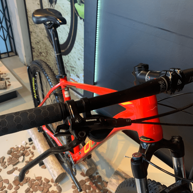 Bicicleta Oggi Big Wheel 7.2 Aro 29 Deore 12v Vermelha - Seminova