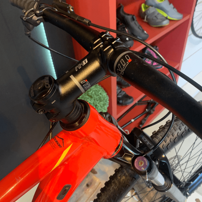 Bicicleta Oggi Big Wheel 7.2 Aro 29 Deore 12v Vermelha - Seminova