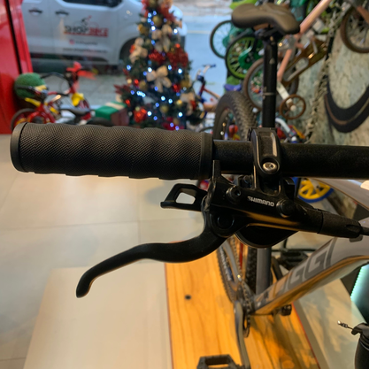 Bicicleta Oggi Big Wheel 7.3 Aro 29 Deore 12v 2022 Grafite e Laranja e Preto
