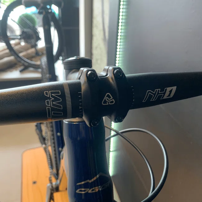 Bicicleta Oggi Big Wheel 7.3 Aro 29 Deore 12v 2025 Azul e Cinza