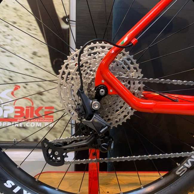 Bicicleta Oggi Big Wheel 7.3 A29 Deore 12v VERM/BRAN 2025