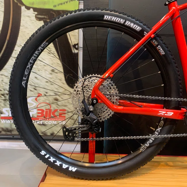 Bicicleta Oggi Big Wheel 7.3 A29 Deore 12v VERM/BRAN 2025