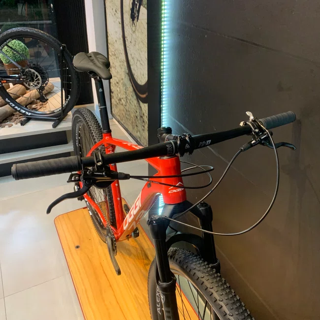 Bicicleta Oggi Big Wheel 7.3 A29 Deore 12v VERM/BRAN 2025