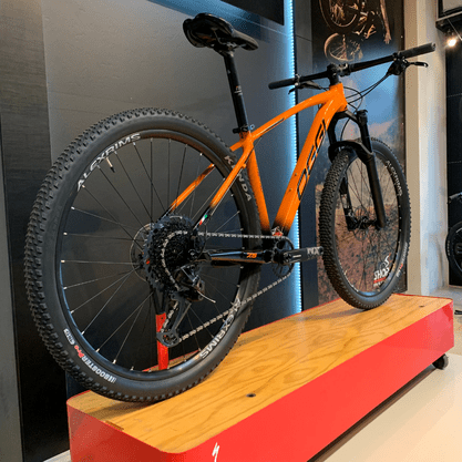 Bicicleta Oggi Big Wheel 7.5 Aro 29 GX 12v 2022 Laranja e Preto