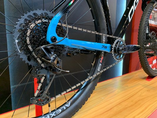 Bicicleta Oggi Big Wheel 7.6 Aro 29 Sram GX 12v 2022 Preto e Azul