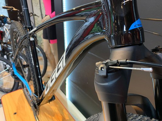Bicicleta Oggi Big Wheel 7.6 Aro 29 Sram GX 12v 2022 Preto e Azul