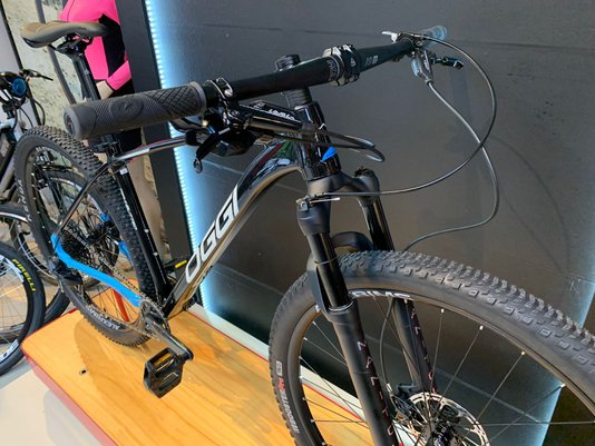 Bicicleta Oggi Big Wheel 7.6 Aro 29 Sram GX 12v 2022 Preto e Azul