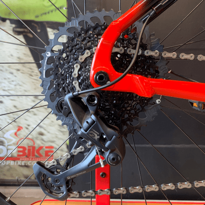 Bicicleta Oggi Big Wheel 7.6 Aro 29 Sram GX 12v 2022 Preto e Vermelho e Cinza