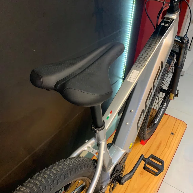 Bicicleta Aro 29  Oggi Big Wheel 8.2 2025 Cues 10v Prata e Preto