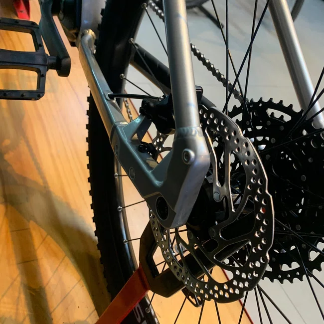 Bicicleta Aro 29  Oggi Big Wheel 8.2 2025 Cues 10v Prata e Preto