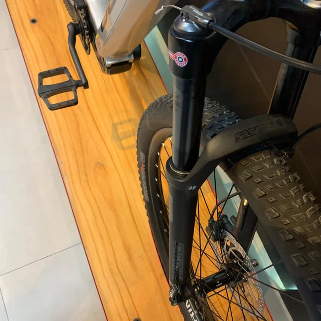 Bicicleta Aro 29  Oggi Big Wheel 8.2 2025 Cues 10v Prata e Preto