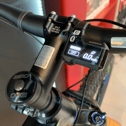 Bicicleta Oggi Big Wheel 8.3 Aro 29 Deore 11v 2022 Preto e Verde e Azul