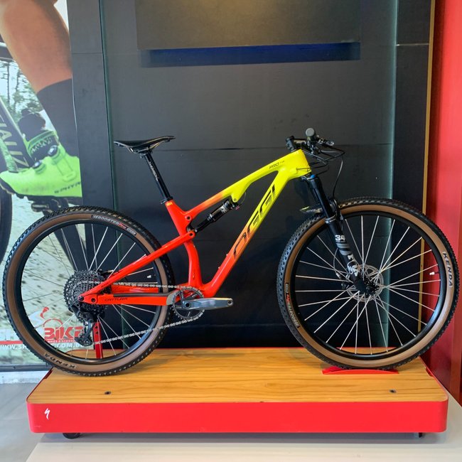 Bicicleta Oggi Cattura Pro Aro 29 GX 12v Amarelo e Vermelho - Seminova