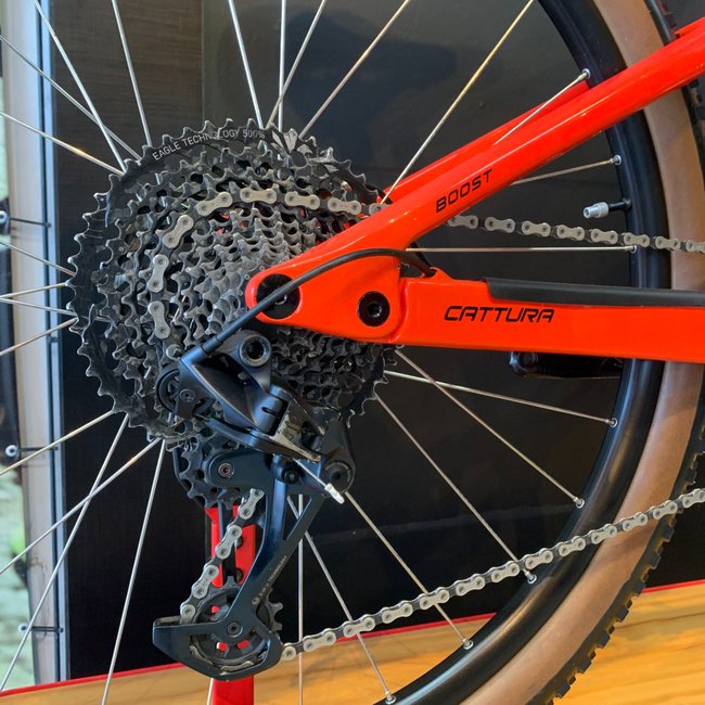 Bicicleta Oggi Cattura Pro Aro 29 GX 12v Amarelo e Vermelho - Seminova