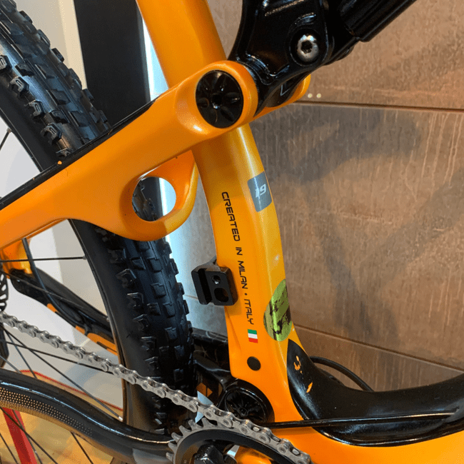 Bicicleta Oggi Cattura Pro Aro 29 XT 12v Laranja e Preto - Seminova