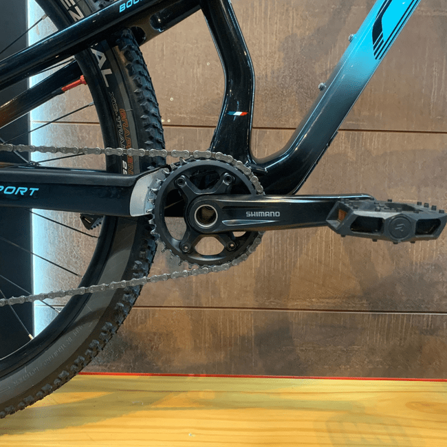 Bicicleta Oggi Cattura Sport Aro 29 Deore 12v Azul e Preto e Vermelho - Seminova