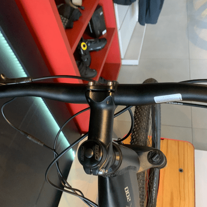 Bicicleta Oggi E-Bike Flex 200 Tourney 7v Preto e Grafite