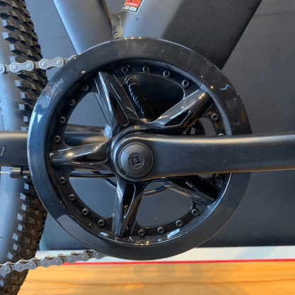 Bicicleta Oggi E-Bike Flex 200 Tourney 7v Preto e Grafite