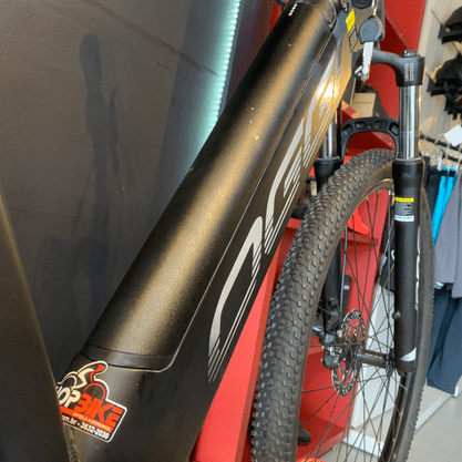 Bicicleta Oggi E-Bike Flex 200 Tourney 7v Preto e Grafite