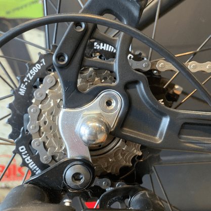 Bicicleta Oggi E-Bike Flex 200 Tourney 7v Preto e Grafite
