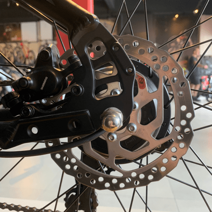 Bicicleta Oggi E-Bike Flex 200 Tourney 7v Preto e Grafite