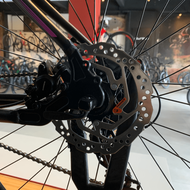 Bicicleta Oggi Float 5.0 Aro 29 Tourney 24v Preto e Rosa