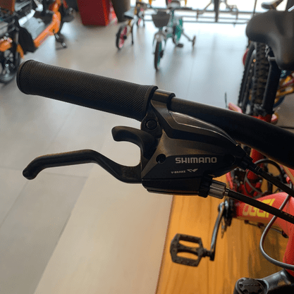 Bicicleta Oggi Hacker Aro 24 Tourney 21v Vermelho e Amarelo