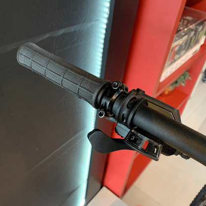 Bicicleta Oggi Hacker HDS Aro 29 Tourney 24v Grafite e Vermelho e Preto