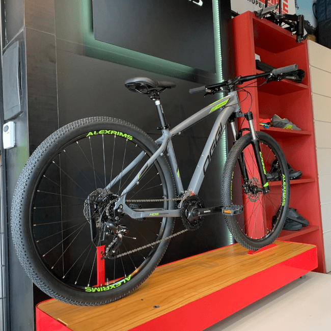 Bicicleta Oggi Hacker HDS Aro 29 Tourney 24v Grafite e Preto e S-Lime