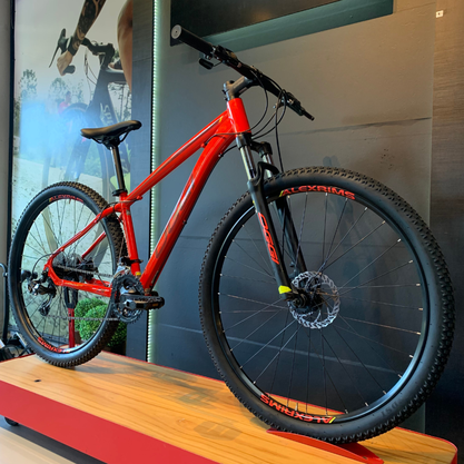 Bicicleta Oggi Hacker Sport Aro 29 Tourney 21v Vermelho e Vinho e Amarelo