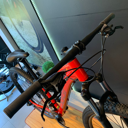 Bicicleta Oggi Hacker Sport Aro 29 Tourney 21v Vermelho e Vinho e Amarelo