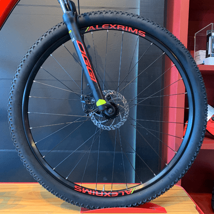 Bicicleta Oggi Hacker Sport Aro 29 Tourney 21v Vermelho e Vinho e Amarelo