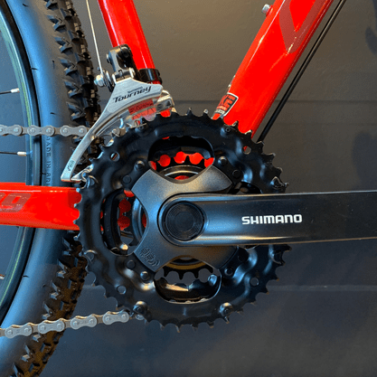 Bicicleta Oggi Hacker Sport Aro 29 Tourney 21v Vermelho e Vinho e Amarelo