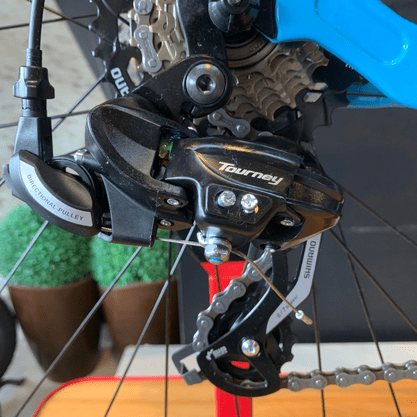 Bicicleta Oggi Hacker Sport Aro 29 Tourney 21v Azul e Preto