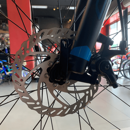 Bicicleta Oggi Hacker Sport Aro 29 Tourney 21v Azul e Preto