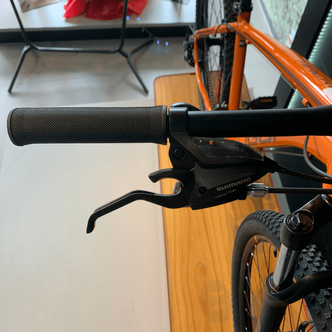 Bicicleta Oggi Hacker Sport Aro 29 Tourney 21v Laranja e Vinho e Amarelo