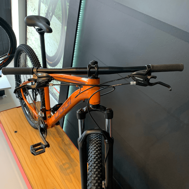 Bicicleta Oggi Hacker Sport Aro 29 Tourney 21v Laranja e Vinho e Amarelo