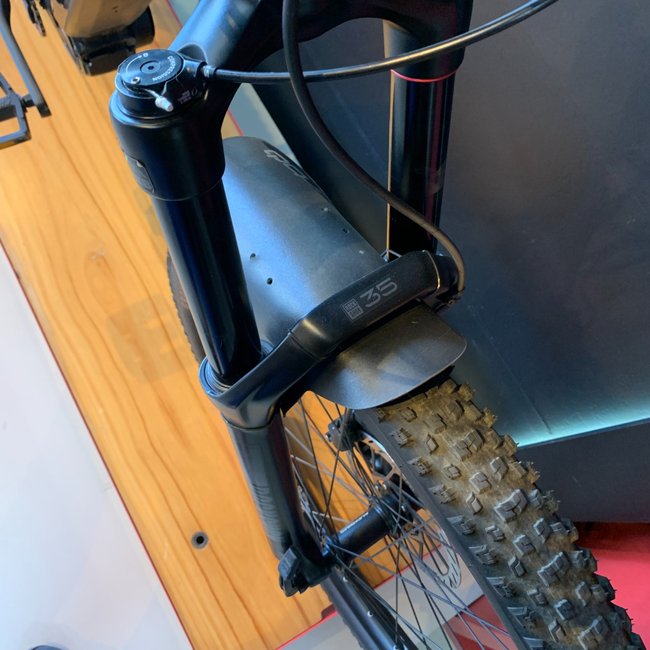 Bicicleta Oggi Razzo Aro 29 Deore 11v Preto e Vermelho - Seminova