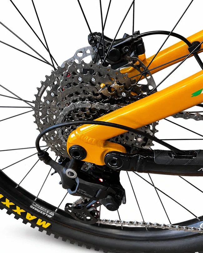 Bicicleta Oggi Razzo T130 A29 Cues 11v Am/Pr 2026