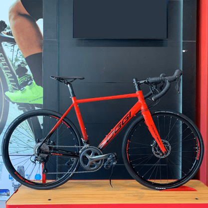 Bicicleta Oggi Stimolla Aro 700 Tiagra 20v Preto e Vermelho