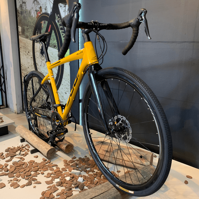 Bicicleta Oggi Velloce Aro 700 Claris 16v Amarelo e Preto e Cinza